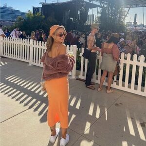 Orange midi skirt with a slit #midi